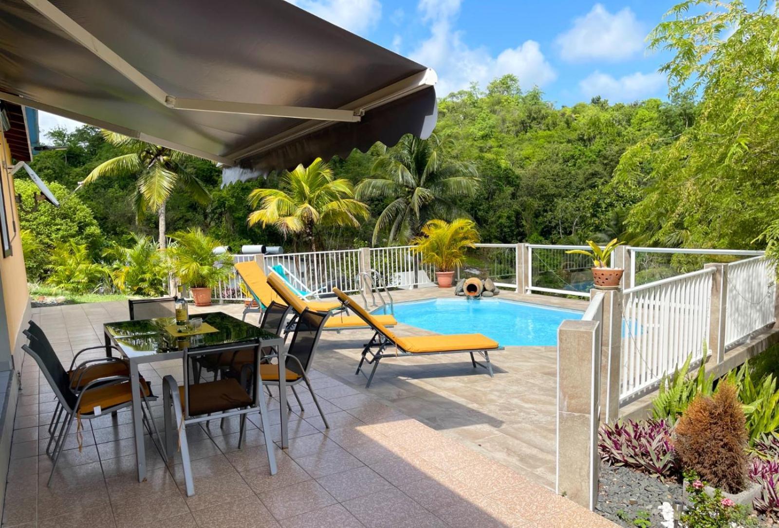 La Villa Ixora, magnifique Villa avec Piscine Les Abymes Extérieur photo